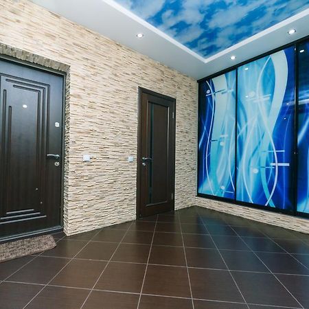 Apartment On Urlovskaya 23A キエフ エクステリア 写真